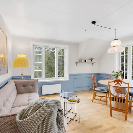 Arctic Hilltop - 1 Tromsø