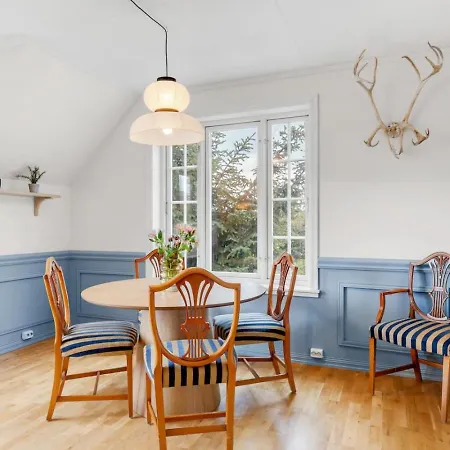 Arctic Hilltop - 1 Semesterbostad *